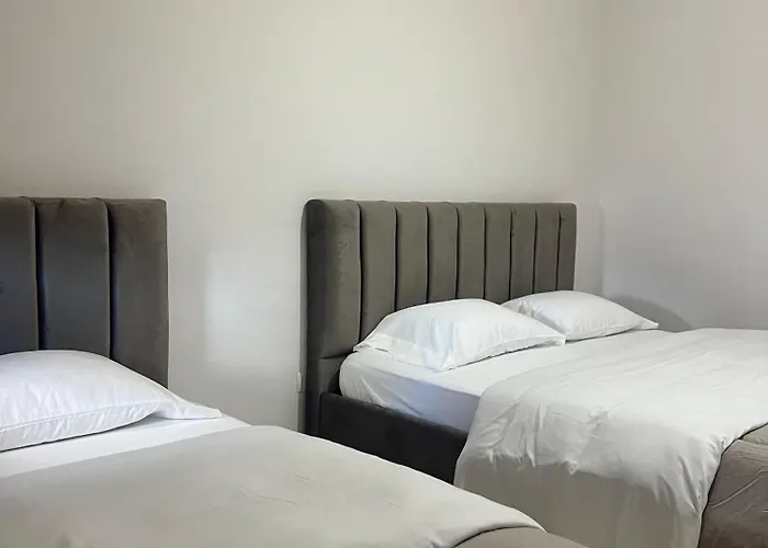 Fia 2 Lägenhet Tirana